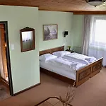 Locus Malontina Hotel *